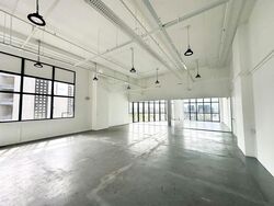 Hh @ Kallang (D13), Factory #558439011